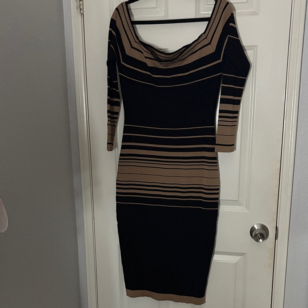 Fashion Nova Black and Tan Long Sleeve Dress